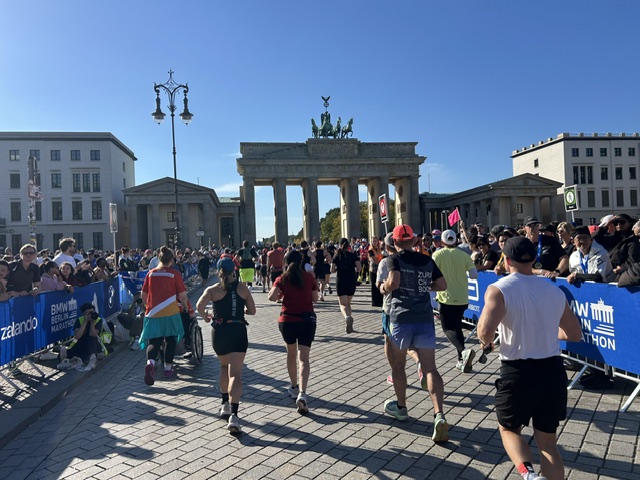 Vor dem Brandenburger Tor