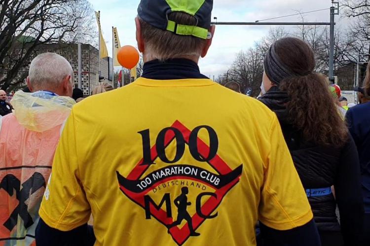 Vereinsbekleidung 100MC Grafikbereich.de Clubmitglied Olaf Grimm